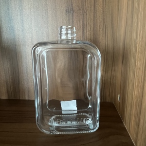 Botellas de Licor de Vidrio Vacías de 500 ml al Por Mayor a Bajo <span class=keywords><strong>Precio</strong></span>, Recipientes Duraderos para Bebidas Espirituosas, Grabado Láser Personalizado, Opción de Recubrimiento por Pulverización - Product Image 3