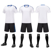 Express Großhandel Herren Fußball-Trikotsets Lagerbestand Spieltrikots Studenten Kurzarm-Trainingsuniform Rundhals 100%