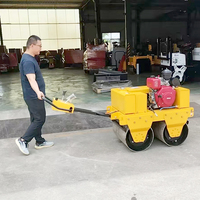 Mini-compacteur routier vibratoire à double tambour de 0,6 tonne avec pompe, moteur et composants essentiels