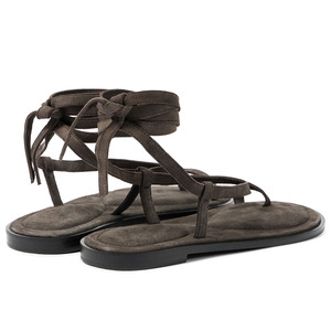 Zapatos de talla grande para damas Cojín Strappy Roman Gladiator Mujeres Sandalias planas 2024 Strap Up Tanga Sandalias - Product Image 3