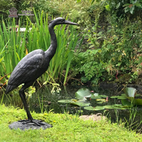 Sculpture de jardin extérieur Statue de héron de jardin en métal Sculpture d'oiseau en bronze grandeur nature à vendre