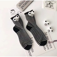Chaussettes en coton drôles pour femmes quatre saisons noir blanc grands yeux Cyber célébrant dessin animé 3D équipage bijoux pour femmes chaussettes bas