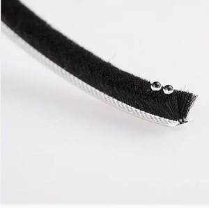 Bền 1-Năm Nhôm Dự thảo Excluder Với Vây PP Bàn Chải Niêm Phong Dải Silicone Cửa Sổ Thời Tiết Dải Cho Phòng Ngủ Xây Dựng - Product Image 1