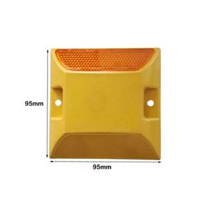 Usine de gros bas <span class=keywords><strong>prix</strong></span> vis installer <span class=keywords><strong>autoroute</strong></span> ABS simple face marque oeil de chat réfléchissant goujons de route - Product Image 1