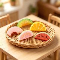 Miniatures de fruits simulés : tranches de pastèque, goyave, pêche, cantaloup – Accessoires de décoration DIY pour maison de poupée et aménagement paysager