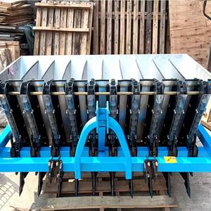 Yoğun tarım ve büyük ölçekli tarım arazileri için yüksek yoğunluklu sarımsak ekme makinesi fabrika fiyat traktör-çekilmiş sarımsak ekme makinesi - Product Image 3