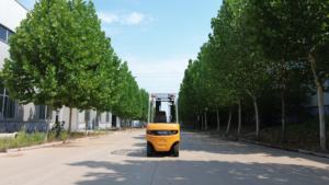 מלגזה חשמלית 1.5 טון 2 טון 2.5 טון 3 טון חדשה MightyCargo מפעל CPD15 סוללת עופרת-חומצה 4X4 מסין - Product Image 3