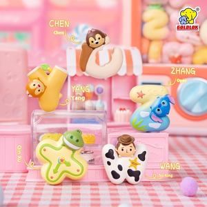 Adorable Frozen <span class=keywords><strong>TSUM</strong></span> Adornos magnéticos Lindos imanes <span class=keywords><strong>de</strong></span> nevera con letras Caja ciega hecha a mano para tendencia para oficina <span class=keywords><strong>de</strong></span> escritorio - Product Image 3