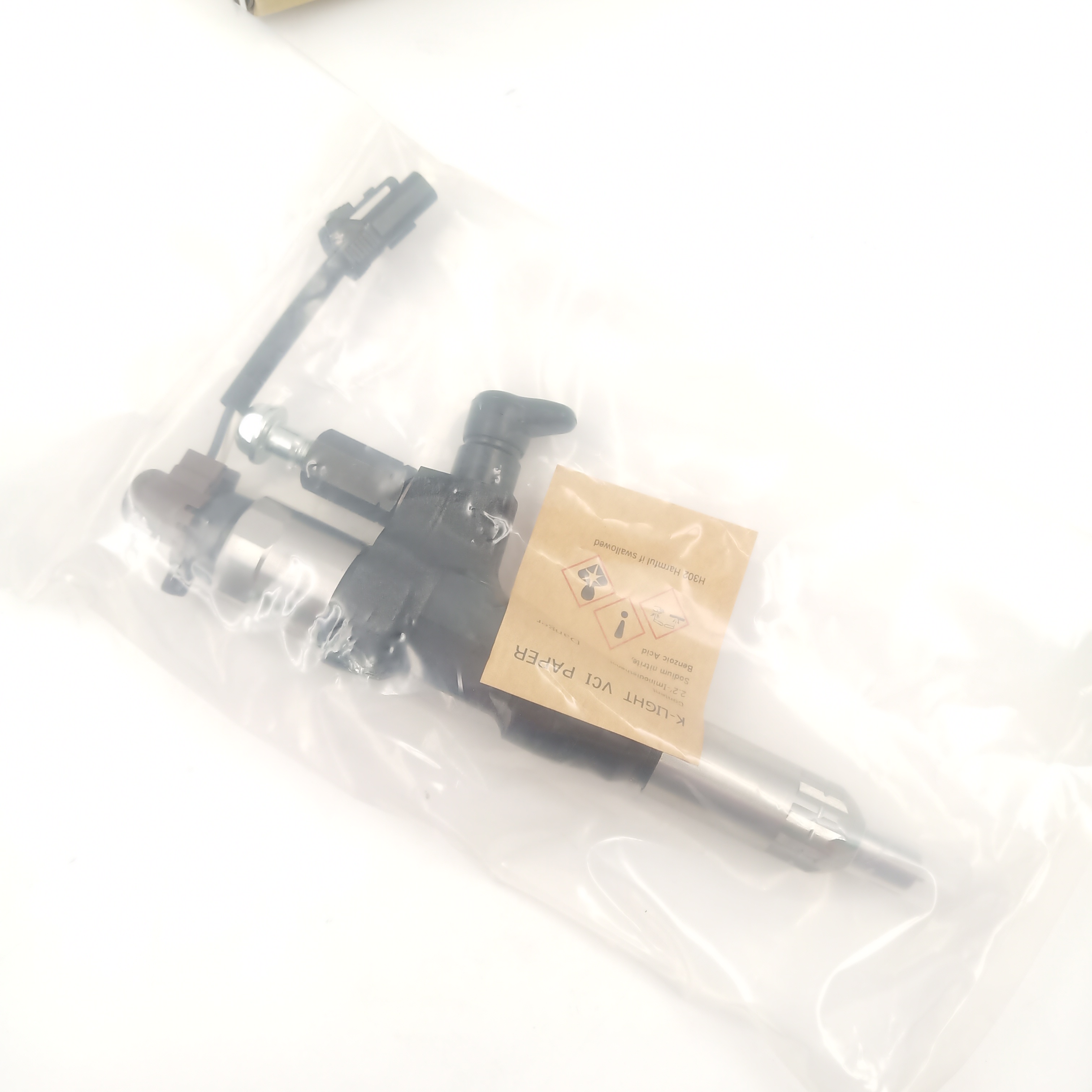 High Quality Common Rail Fuel Injector 095000-5274 095000-527# Diesel Engine Injection Nozzle 23670-E0251 For HINO J08E