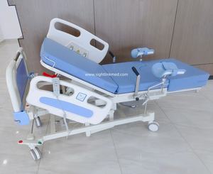 Chaise d'accouchement gynécologique universelle pour hôpital, table d'accouchement électrique avec roulettes - Product Image 4
