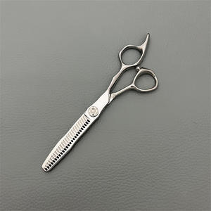 Tijeras de Adelgazamiento de Cabello CNC de 6 Pulgadas, Acero Inoxidable VG10, para Diestros, Tijeras de Belleza con Hoja Estándar de 62 mm - Product Image 5