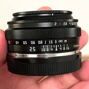 เลนส์กล้องมุมกว้าง25มม. f/2 APS-C & อุปกรณ์เสริม - Product Image 3