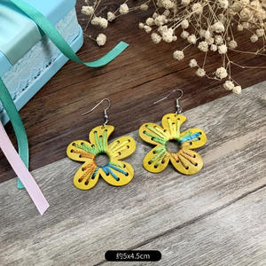 Boucles d'oreilles tissées Boucles d'oreilles géométriques tressées en fibre de coco faites à la main pour femmes Uionen 1079 - Product Image 3