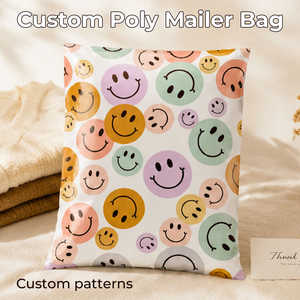 Sacs d'expédition en polyéthylène recyclables avec motif Smiley, conformes aux normes EU PPWR et SB54 de Californie, enveloppes écologiques <span class=keywords><strong>pour</strong></span> envois postaux - Product Image 1