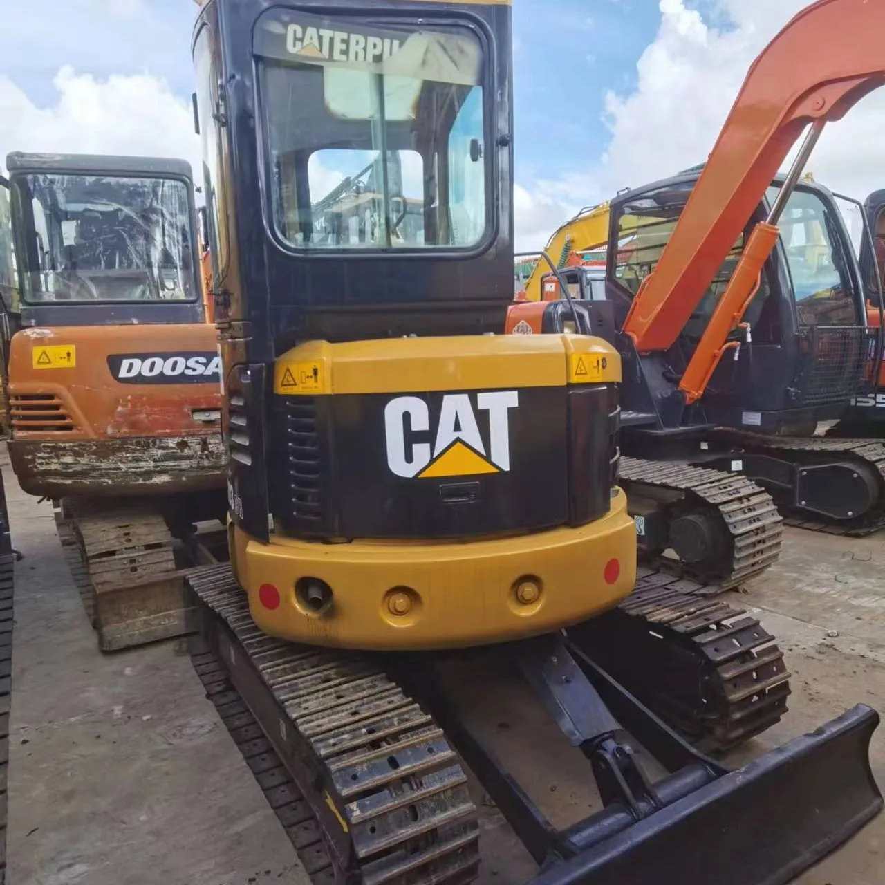 Nhật Bản mini máy xúc Caterpillar 303ccr