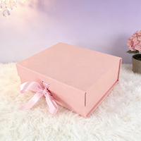 Boîte cadeau portable avec logo personnalisé, pliable, rigide, laminage mat, écologique, emballage en carton à rabat, impression de logo sur ruban