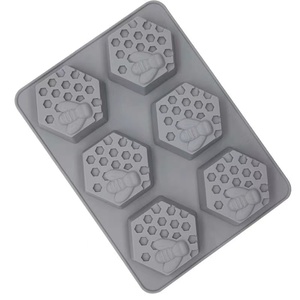 <span class=keywords><strong>Moldes</strong></span> de Silicona <span class=keywords><strong>para</strong></span> Jabón con Forma de Panal de Abeja 10906, <span class=keywords><strong>Moldes</strong></span> de Silicona Hexagonales <span class=keywords><strong>para</strong></span> <span class=keywords><strong>Jabones</strong></span> <span class=keywords><strong>Caseros</strong></span>, Chocolate, Gelatina y Pasteles - Product Image 5