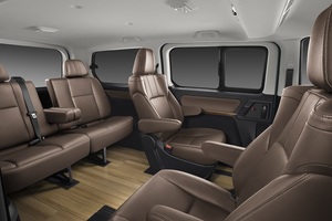 Autos Nuevos Chinos Dongfeng Forthing MPV 2.0L Euro 6 200 Nm Minivan Precio de Fábrica MPV <span class=keywords><strong>7</strong></span> Asientos para Negocios - Product Image 6