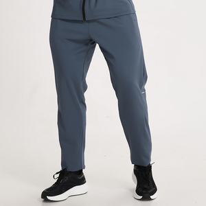 <span class=keywords><strong>Pantalones</strong></span> Deportivos al por Mayor para <span class=keywords><strong>Hombre</strong></span>, 90% Poliéster, 10% Elastano, Cuatro Colores Sólidos, Diseño <span class=keywords><strong>de</strong></span> Pierna Recta <span class=keywords><strong>con</strong></span> Franja Reflectante - Product Image 3