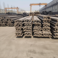 Rail en acier laminé à chaud R260 standard UIC, fabrication OEM, pour voies ferrées lourdes, construction de chemins de fer miniers et portuaires