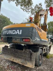 รถขุดล้อยางฮุนได 210W ของแท้จากเกาหลี รุ่น Hyundai 210w-9 น้ำหนัก 21 ตัน สภาพ 95% ใหม่ ชั่วโมงการทำงานต่ำ - Product Image 3