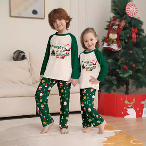 Conjunto de Pijamas Casuais de Natal com Estampa Verde e Gola Redonda, Confortável para Uso em Casa, Roupas de Dormir para Pais e Filhos - Product Image 3