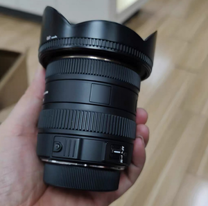 Objetivo 10-20mm f/3.5 EX DC HSM F — zoom ultra gran angular APS-C, f/3.5 constante, en excelente estado, completamente funcional! - Product Image 1