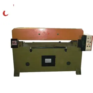 30T Hydraulic press cutting machine to cut plastic visor and fabric headwear equipments with die cut mold