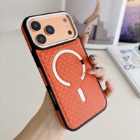Coque de téléphone portable de luxe en cuir orange estampé à chaud, antichoc, avec support magnétique, compatible avec iPhone XR/13