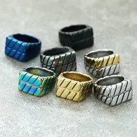 Schillernder Gerillter Breiter Ring im Hip-Hop-Stil aus Edelstahl, Trendiger Modischer Statement-Fingerring für Alltag und Partys