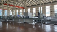 Máquina de Soldadura CNC Horizontal Totalmente Automática de 4 Cabezas, Máquina de Limpieza de Esquinas, Máquina de Soldadura de Esquinas Exteriores para Perfiles de PVC, Rápida y Consistente