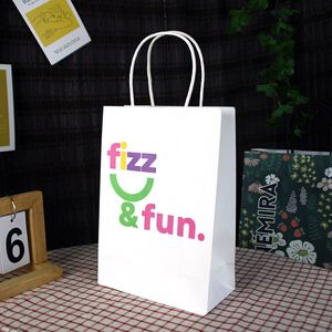 Bolsa de Embalaje de Regalo para Compras, Ropa y Zapatos, de Papel Kraft de Lujo, Reciclable, con Logotipo Impreso Personalizado al por Mayor - Product Image 3