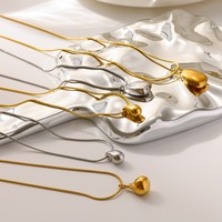 Nouveauté Minimaliste : Collier Ras du Cou en Acier Inoxydable Plaqué Or 18K avec Pendentif Goutte d'Eau pour Femme