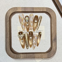 TSZS Faux Ongles Vintage Marron Automne Hiver Amande Longs Réutilisables à Presser Strass Élégants Usage Quotidien Faux Ongles en Gros