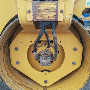 Rodillo usado de alta calidad para agricultura, CAT CB24B, mini rodillo Caterpillar de 3 toneladas, rodillo original en venta a bajo precio, EPA - Product Image 6