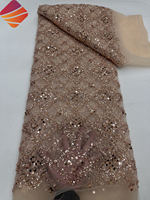 Tissu de dentelle de luxe à sequins brillants et perles élégantes, brodé de perles et de sequins pour fêtes et mariages