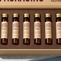 Boîte rigide à clapet magnétique blanche personnalisée pour 6 flacons de peptides, avec logo estampé à chaud et insert en mousse
