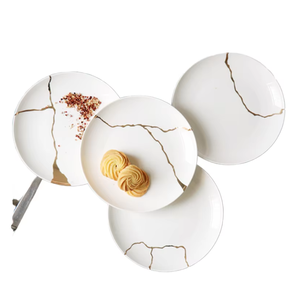 ชุดอาหารค่ำลายแตกคลาสสิกสี<span class=keywords><strong>ขาว</strong></span>ทำจากกระเบื้องเนื้อละเอียดพร้อมลายทองวาดด้วยมือ ใช้กับเครื่องล้างจานและไมโครเวฟได้ ชุดอาหาร 4 ชิ้น - Product Image 1