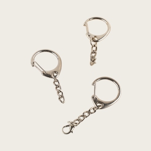 Porte-clés moderne minimaliste en <span class=keywords><strong>alliage</strong></span> de zinc avec petite chaîne à fermoir en C et anneau porte-clés - Product Image 6