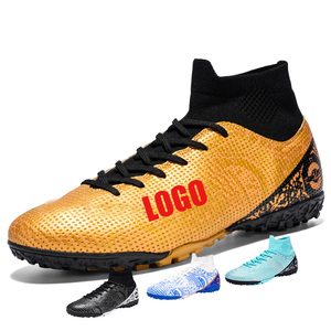 Alta calidad personalizable CR Tamaño 7 zapatos de fútbol de césped interior botines superiores <span class=keywords><strong>suela</strong></span> plana oro Original sintético para Otoño Invierno - Product Image 1