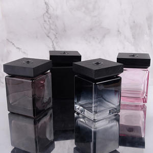 Bouteille carrée personnalisée pour hôtel ou maison désodorisant d'ambiance haut de gamme aromathérapie sans flamme - Product Image 1