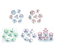 Ensemble de 7 dés polyédriques multi-faces à bords tranchants, personnalisés, pour RPG, Dragon & Dungeon, faits à la main en résine plaquée blanche