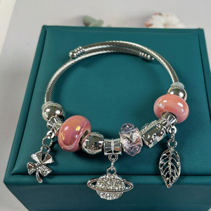 Braccialetti Regolabili in Acciaio Inossidabile con Charm Cartoon Kawaii, Gioielli Personalizzati per Ragazze - Product Image 4