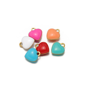 Breloque cœur en émail 8x9mm |   Pendentif Cœur Miniature en Acier Inoxydable Plaqué Or PVD 18K pour Fabrication de Colliers et Bracelets DIY - Product Image 5