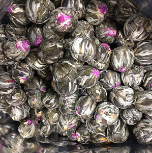 Vente en gros d'usine, 100% fait main, boules de thé aux fleurs de mangue et de rose parfumées aux fruits, conformes aux lois européennes - Product Image 5
