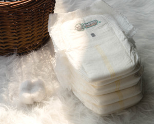 Couches jetables pour adultes et bébés, douces, de haute qualité, personnalisables OEM, imprimées, respirantes, avec protection anti-fuites, en balles, à prix compétitif - Product Image 2