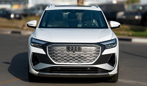 อาวดี้ คิว4 อี ทรอน ปี 2024 - Product Image 1