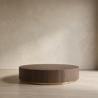 Table basse ronde FERLY de luxe, artisanale, pour salon, plateau flottant, finition en chêne blanc mitréé