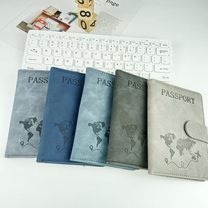 Porte-<span class=keywords><strong>passeport</strong></span> en <span class=keywords><strong>cuir</strong></span> PU avec logo <span class=keywords><strong>personnalisé</strong></span> Jeu d'étiquettes à bagages Étui à <span class=keywords><strong>passeport</strong></span> avec logo <span class=keywords><strong>personnalisé</strong></span> avec boucle magnétique - Product Image 4