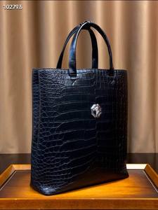 กระเป๋าโท้ทหนังจระเข้แท้สุดหรู ดีไซน์ทันสมัย ขนาดใหญ่ จุของได้เยอะ สำหรับผู้หญิงและผู้ชาย - Product Image 3